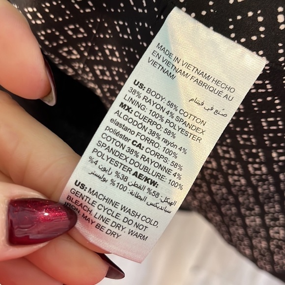 Chico’s Blazer Black Roll Up Sleeves Contrast Lining Size XL Chicos 3 - Picture 9 of 11